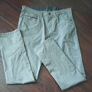 English Laundry Green Chinos Lightweight Cotton